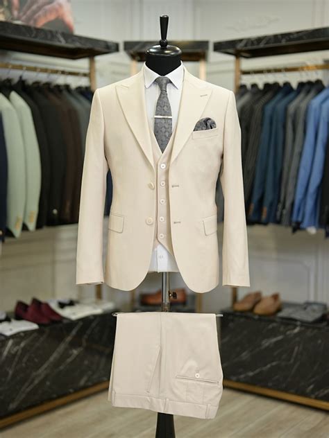 Light Beige Slim Fit Suit For Men By Gentwith