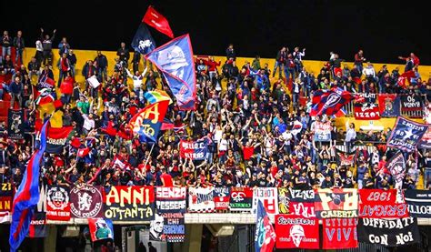 In 600 A Spingere I Lupi Braglia A Salerno In Campo Solo Calciatori