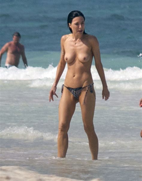 Actresses Nude On The Beach