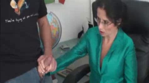 TUGCLUB Two Milfs Compete To See Who Makes Him Cums Fast Porn Videos