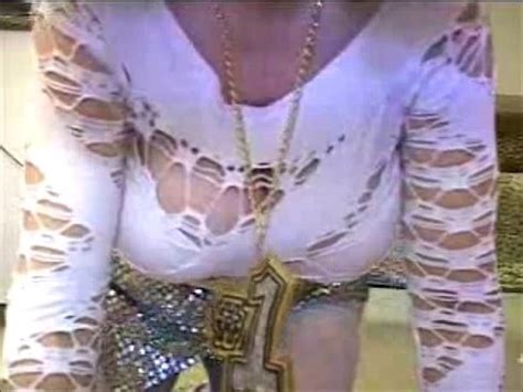 Mini Big Wig MILF In Platforms XNXX