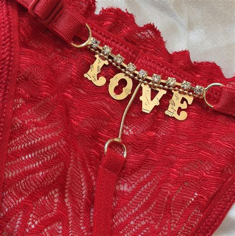 Calcinha Fio De Strass Conheça a Treacy Lingerie uma marca de Atacado e Varejo você vai se