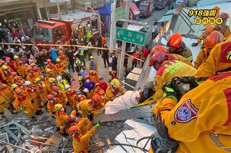 【918強震／不斷更新】花蓮玉里透天厝倒再救出1童 受困4人全部救出 上報 焦點