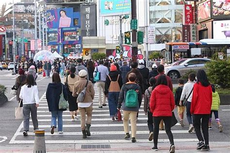 政院拍板81項社福津貼明年調漲 估逾300萬國人受惠 風傳媒 Line Today