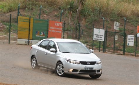 Kia Cerato Pontos Importantes Sobre O Sedan M Dio