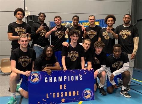 Champions De L Essonne Club Omnisports De Courcouronnes