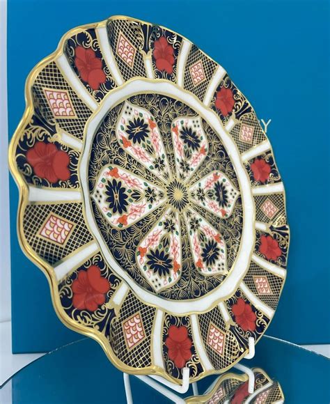 Royal Crown Derby Imari 1128 8 Fluted Plate