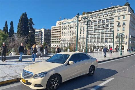 Privater Transfer von der Stadt Athen zum Hafen von Piräus