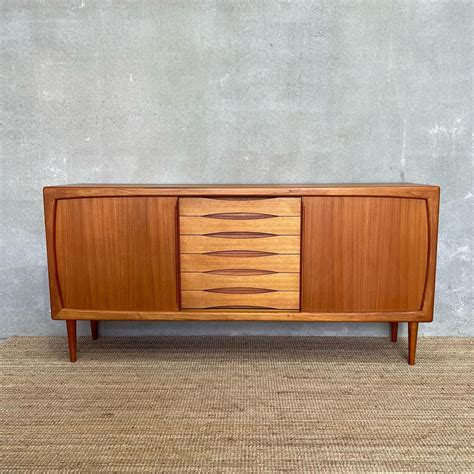 Large Danish Designer Dyrlund Sideboard In Teak Tallboy