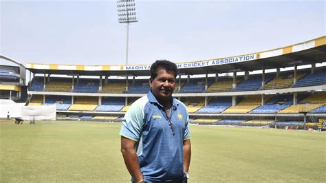 Ranji Trophy 2023-24: Coach Chandrakant Pandit blames batters for not ...