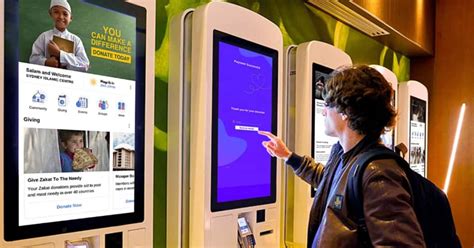 6 Types of digital signage kiosk you should know in 2022