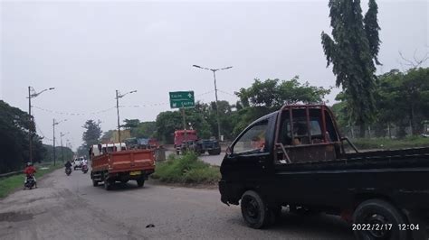 Siang Ini Trafik Lalu Lintas Di Jalan Raya Cilincing Menuju Pelabuhan