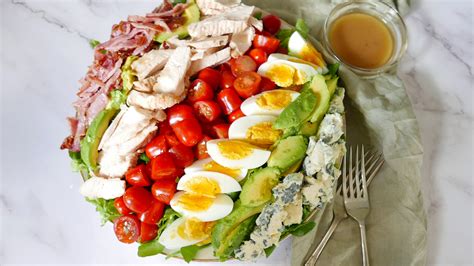 Classic Cobb Salad Recipe