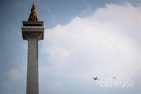 Beragam Atraksi Dan Parade Alutsista Meriahkan Hut Tni Ke