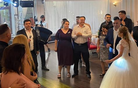 video ghita munteanu gest imens prin care  emotionat  intreaga nunta