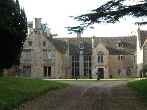 Anne Bartlett the Gloucestershire Tour Guide: A visit to Chavenage ...