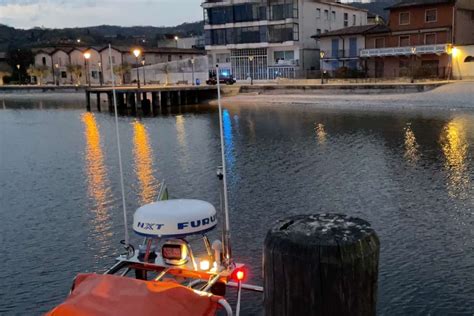 Morto Nella Notte Il 39enne Colto Da Un Malore In Acqua Gardapost