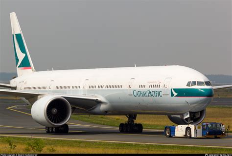 B Kpp Cathay Pacific Boeing Er Photo By Severin Hackenberger