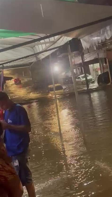 Poste Caído Imóvel Destelhado Chuva Causa Transtornos E Assusta