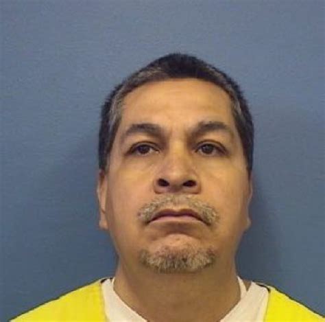 Juan Gomez Sex Offender In Unknown IL ILX14B0240