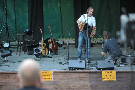 Foto koncerty Rožnov pod Radhoštěm 1 9 2009 Jarek Nohavica