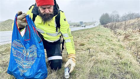 John kæmper en håbløs kamp Mød midt og vestjyderne TV MIDTVEST