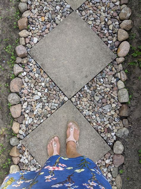 Aus alt mach neu Gartenweg günstig anlegen Lavendelblog