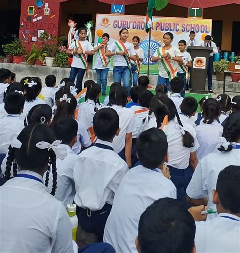 हल्द्वानी गुरू द्रोणा पब्लिक स्कूल में रंगारंग कार्यक्रमों के साथ मनाया गया आजादी का जश्न