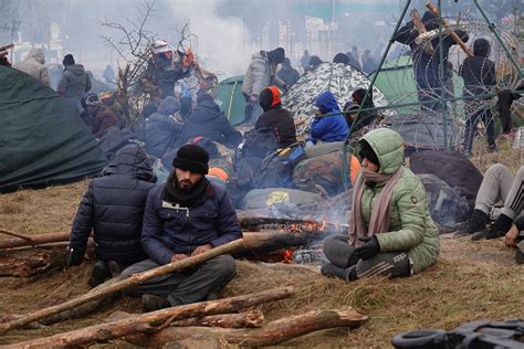 Polen Hundert Migranten An Der Grenze Zu Belarus Festgenommen DER