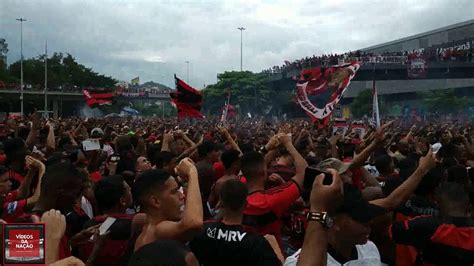 Rua Rubro Negra Torcida do Flamengo no Maracanã Flamengo 2x1