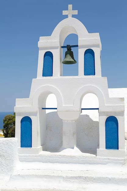 Torre Do Sino Da Igreja Grega C U Azul Ao Fundo Oia Santorini