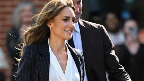 Kate Middleton Annonc E Dans Le Coma Le Palais Prend La Parole