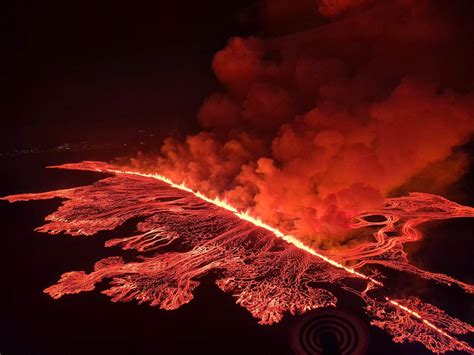 Volcan En Islande Les Images Impressionnantes De La Nouvelle Ruption