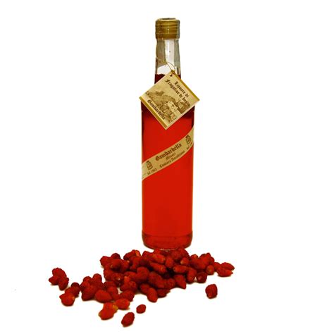 Liquore di Fragoline di Bosco – Pasticceria Gambardella