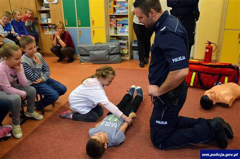 Ełk Niezwykłe lekcje ratowania życia i zdrowia Aktualności Policja