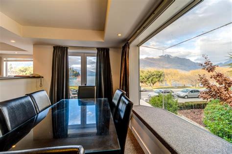 Lakefront Apartments Queenstown