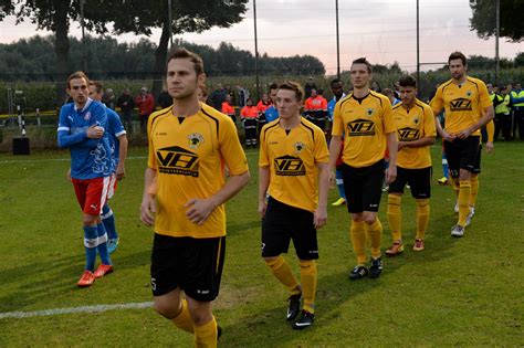 Als Der Acker Bei Der Sv H Nnepel Niederm Rmter Noch Bebte