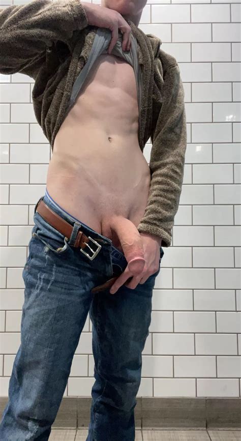 20 Bored Asf At Work Nudes MassiveCock NUDE PICS ORG
