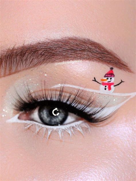 45 Fun Christmas Eyeshadow Looks For A Joyful Vibe Eye Makeup Holiday Makeup Christmas Eye