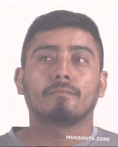 Velazquez Luis 05112022 Tarrant County Mugshots Zone