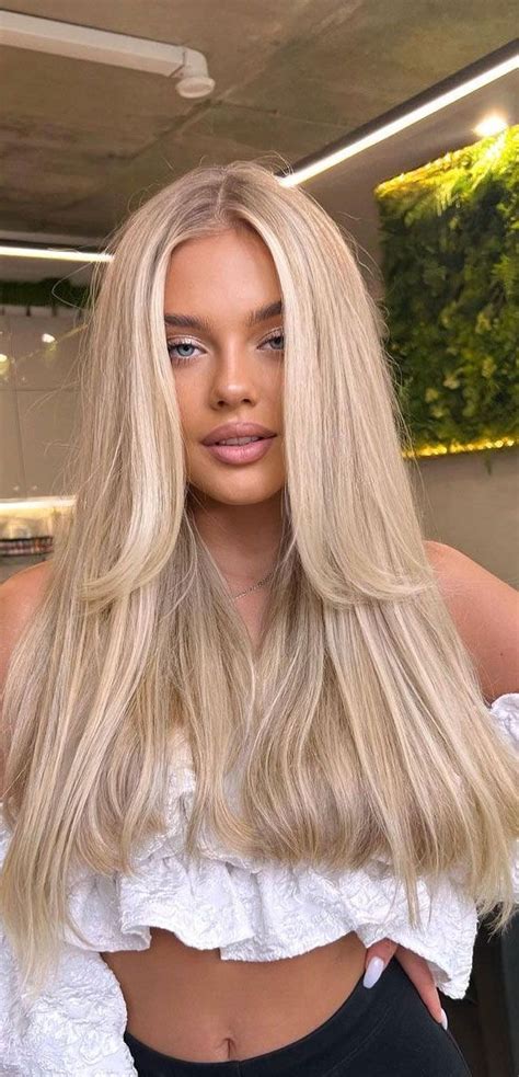 50 Trendy Hair Colour For Every Women Blonde With Curtain Bangs