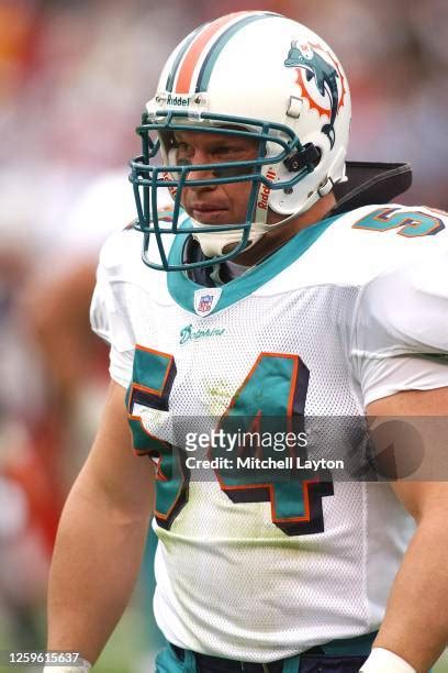 733 Zach Thomas Nfl Photos & High Res Pictures - Getty Images