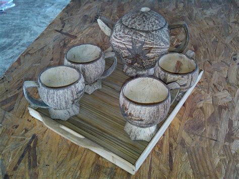 Coconut Shell Crafts From West Java: Coconuts Shell art from West Java