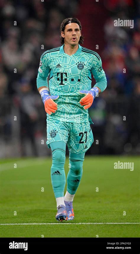 Goalkeeper Yann Sommer Fc Bayern Munich Fcb Cl Champions League Match