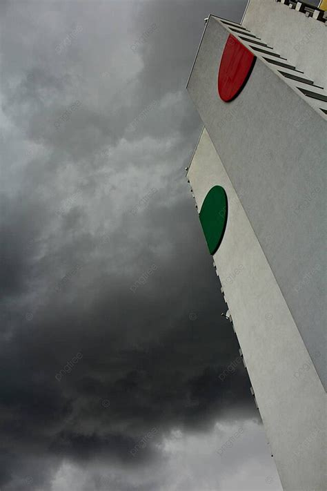 Fundo Trovoadas Sombrias E Nuvens De Tempestade Sinal De Quebra Vento