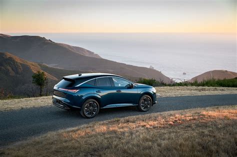 2025 Nissan Murano Photo Gallery