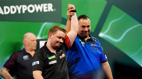 Sieg Und Gutes Los Schindler Bei Darts Wm Vor Premiere