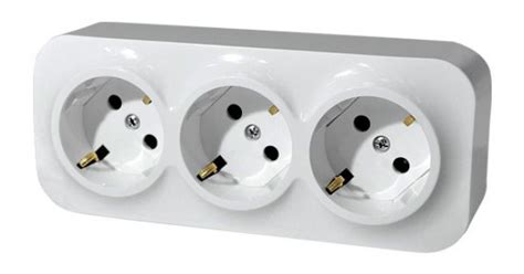 Розетка viva 16а 250в ip20 красная для установки в кабель канале 120x60 ...