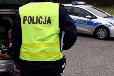 Wypadek W Celinach Ko O Chmielnika Jedna Osoba Poszkodowana Policja