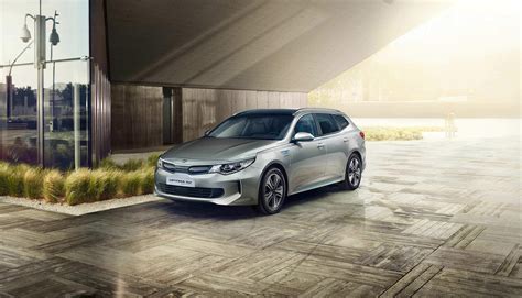 Kia Optima Sw Hybride Rechargeable Routi Res Kia Motors France